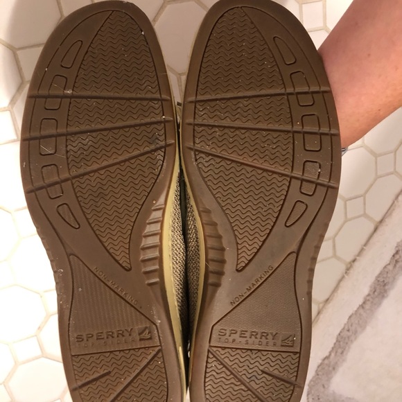 Sperry Angelfish Gold Boat Shoe - 8.5 - Picture 2 of 3